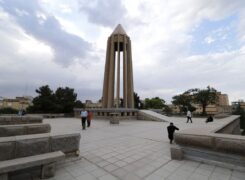 آرامگاه حکیم هزاره ها  شیخ ابوعلی سینا در همدان