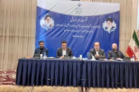 برای توسعه و رونق همدان به فرودگاه و راه‌آهن توجه ویژه داریم