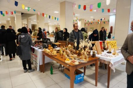 افتتاح نمایشگاه صنایع‌دستی و سوغات به مناسبت شب یلدا در ملایر
