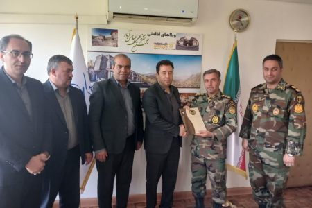 همکاری شرکت سیاحتی علیصدر با تیپ ۲۱۶ زرهی شهید قهرمان