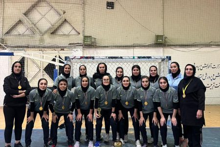 قهرمانی مقتدرانه دانشگاه آزاد اسلامی همدان در لیگ برتر هاکی بانوان کشور / نماینده ایران در آسیا مشخص شد
