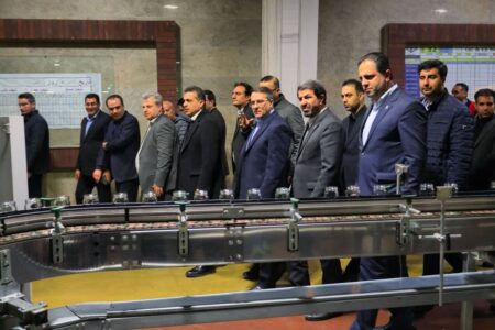 طرح توسعه فاز سوم شرکت شیشه همدان با سرمایه‌گذاری یک‌هزار میلیارد تومان به بهره‌برداری رسید