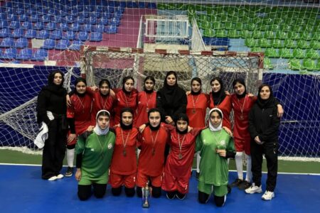 همدان بر سکوی سوم هاکی بانوان کشور ایستاد