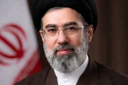 رهبر جدید انقلاب اسلامی تعیین و معرفی شد