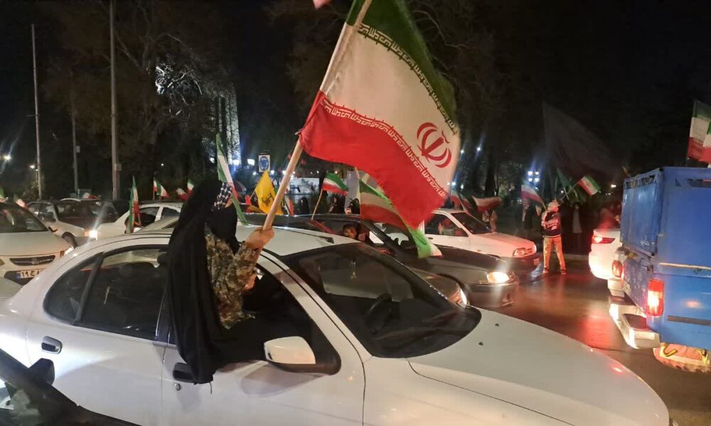 «از میدان تا میدان/ موج وحدت در خیابان‌های همدان»