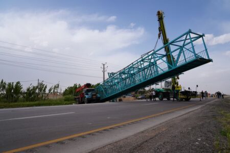 بهره‌برداری از پل عابر پیاده در محور شریانی همدان-تهران / ایمنی تردد عابران در محدوده شهرک صنعتی