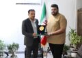 “عباس صوفی”  نشان ملی فدراسیون وزنه‌برداری کشور را دریافت کرد