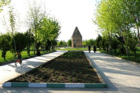 طرح ساماندهی محوطه آرامگاه حضرت حیقوق نبی(ع) تویسرکان به جد پیگیری می‌شود