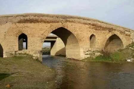 پل تاریخی فرسفج در شهرستان تویسرکان مرمت می‌شود