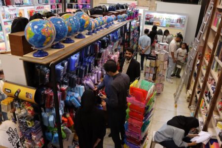 تشدید نظارت بر بازار نوشت افزار و پوشاک مدارس در همدان