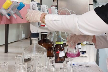 انجام بیش از ۲۲۳ هزار آزمون کلرسنج در استان همدان