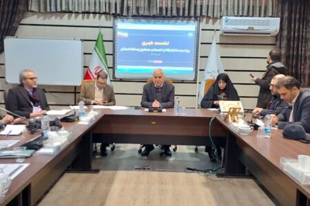 در تجهیزات بیمارستان‌ها کمبود منابع داریم