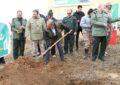 کاشت 1600 نهال به یاد شهید حاج قاسم سلیمانی در پادگان آموزشی سیدالشهدا(ع) همدان کاشت ۱۶۰۰ نهال به یاد شهید حاج قاسم سلیمانی در پادگان آموزشی سیدالشهدا(ع) همدان