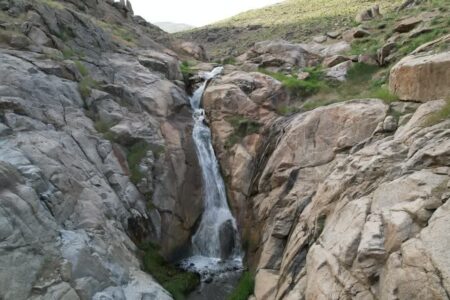 آبشار دره‌غار شهر علی‌آباد دمق در شهرستان ملایر ثبت ملی می‌شود