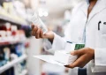 پرداخت مطالبات داروخانه ها و مطب پزشکان طرف قرارداد
