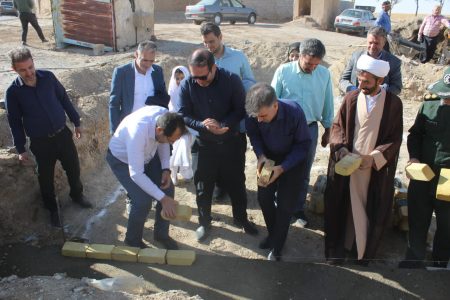 آیین خشتگذاری طرح ملی "مدرسه اولیا" برگزار شد آیین خشتگذاری طرح ملی “مدرسه اولیا” برگزار شد