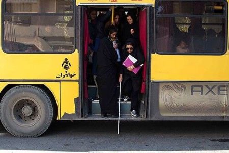 استفاده روشندلان از خدمات اتوبوسرانی رایگان شد