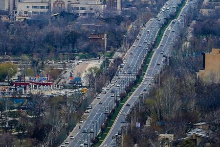 اعتراض اقشار مختلف مردم  به صدور مجوز ساخت هتل در بلوار ارم همدان