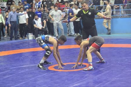 رقابت پهلوانک‌ها در مسابقات کشتی استعدادهای برتر نونهالان همدان