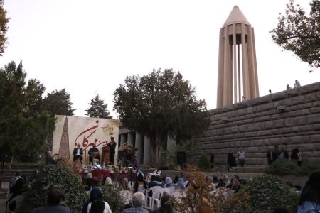 جشن یک‌سالگی ثبت‌جهانی آیین مهرگان در آرامگاه بوعلی‌سینا برگزار شد