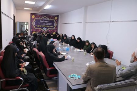 برگزاری سومین کرسی مناظره با رویکرد جذب جوانان به جلسات مهدویت در مرکز “باسط” موسسه طلیعه عطر مشکات