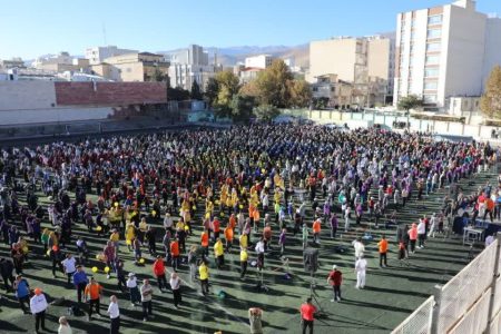 تحقق نشاط اجتماعی با مشارکت ۳۷۵۰ نفر در همایش ورزش صبحگاهی همدان