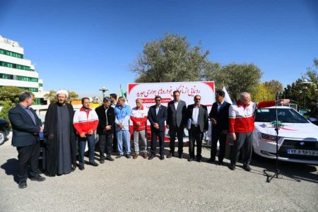 رونمایی از ناوگان خودرو‌های سواری جدید هلال‌احمر استان همدان