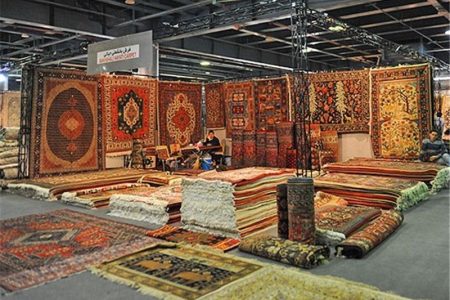 نمایشگاه تخصصی فرش دستباف استان همدان با حضور بافندگان نامدار و تجار بین‌المللی برگزار می‌شود