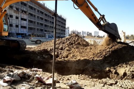 اجرای شبکه جمع‌آوری فاضلاب در مسکن ملی ۴۸۰ واحدی شهرک فرهنگیان آغاز شد