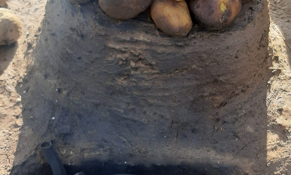 برگزاری دومین جشنواره کوره سیب زمینی در روستای حسام آباد