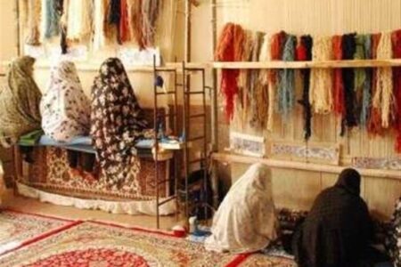 تولید ۷۲ تخته فرش توسط مددجویان کمیته امداد همدان