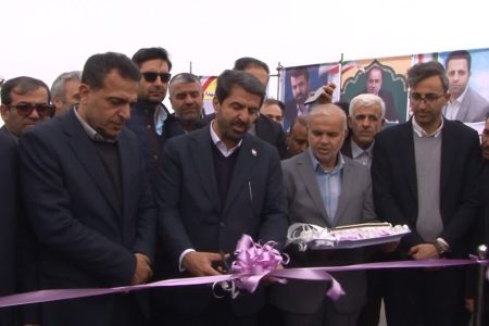 بررسی روند اجرایی طرح های عمرانی در سفر استاندار به فامنین