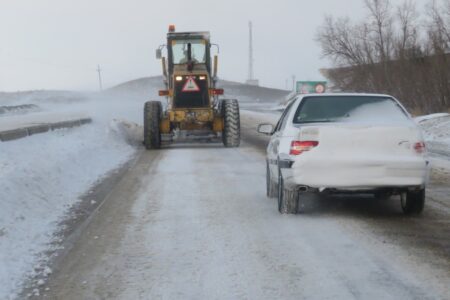 برف‌روبی بیش از ۸ هزار کیلومتر باند جاده‌ای در همدان / بازگشایی ۶۸ راه روستایی در شبانه‌روز گذشته