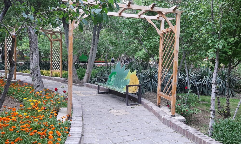 گزارش تصویری؛ باغ گل ها در همدان