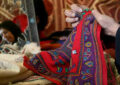 صدور ۳۸۰ مجوز تولید صنایع دستی برای هنرمندان همدانی صدور ۳۸۰ مجوز تولید صنایع دستی برای هنرمندان همدانی