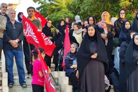 مرثیه سکوت» در همدان/ تجدید بیعت و سوگواری ناشنوایان در رثای رهبر شهید